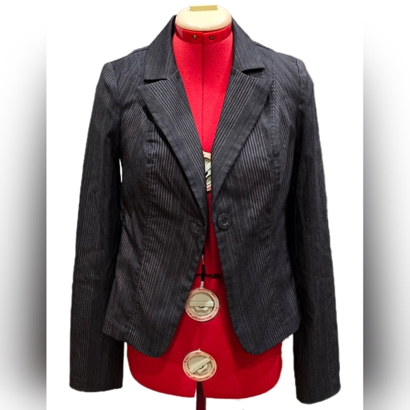 XOXO, Size S, Grey Pinstripe Blazer - Picture 1 of 16